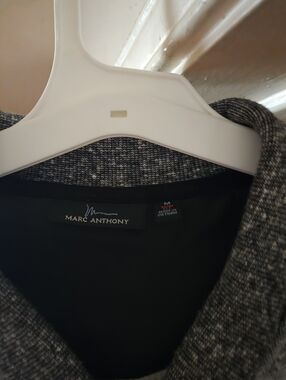Marc Anthony Men’s Black V-Neck Heather Sweater